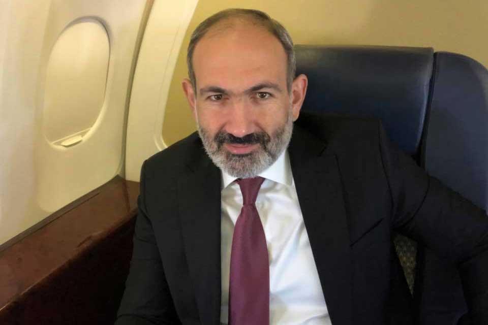 Глава армянского Правительства прибыл в Душанбе 