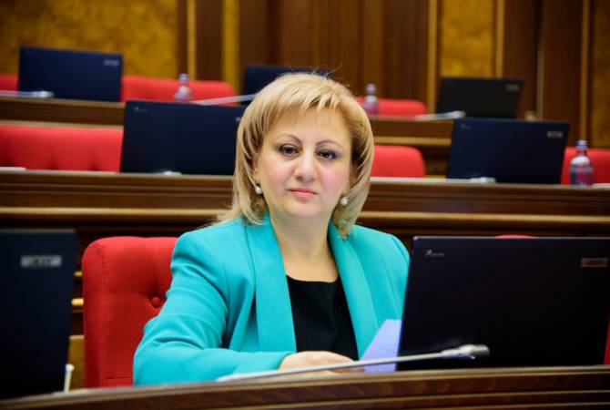 Депутат от РПА сегодня сложила свой мандат 