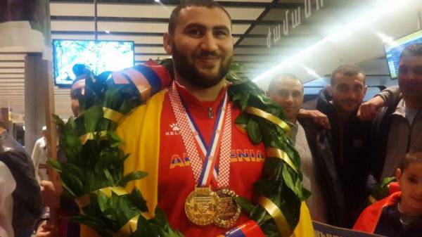 Симон Мартиросян – чемпион мира и рекордсмен  