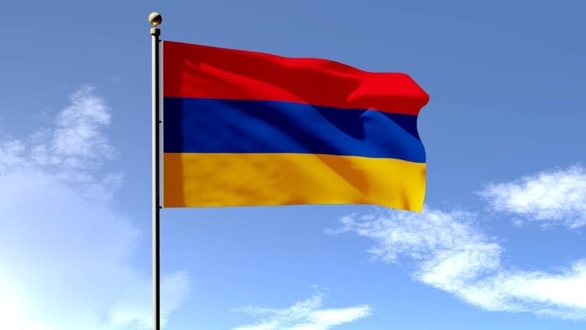 Флаг Армении на школах и площадях: новый законопроект принят 