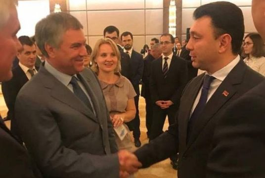 Противник революционного движения Шармазанов провел беседу с Володиным в Турции 