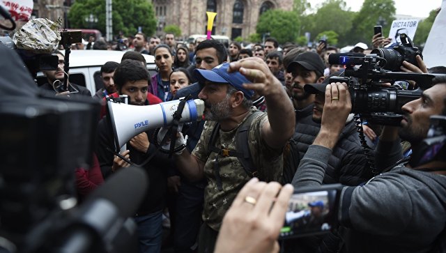 Правящая партия обсуждает возможность повторного задержания Пашиняна и лишения его депутатской неприкосновенности 