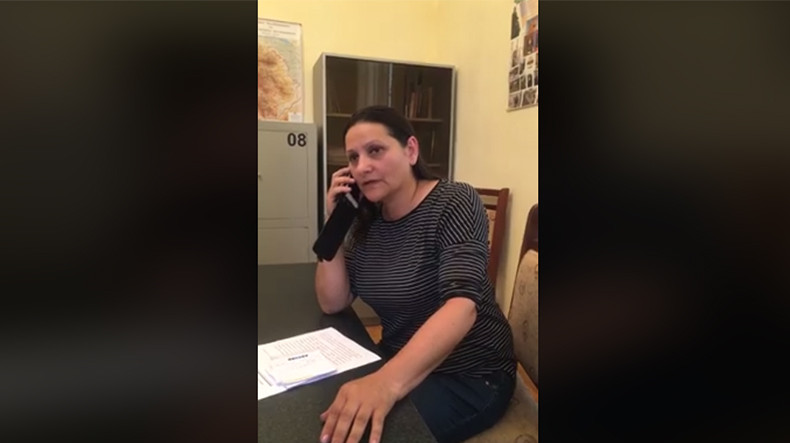 Полиция Армении обнаружила машины с тушенками «Доля солдата», которые грузились по указанию супруги Манвела Григоряна 