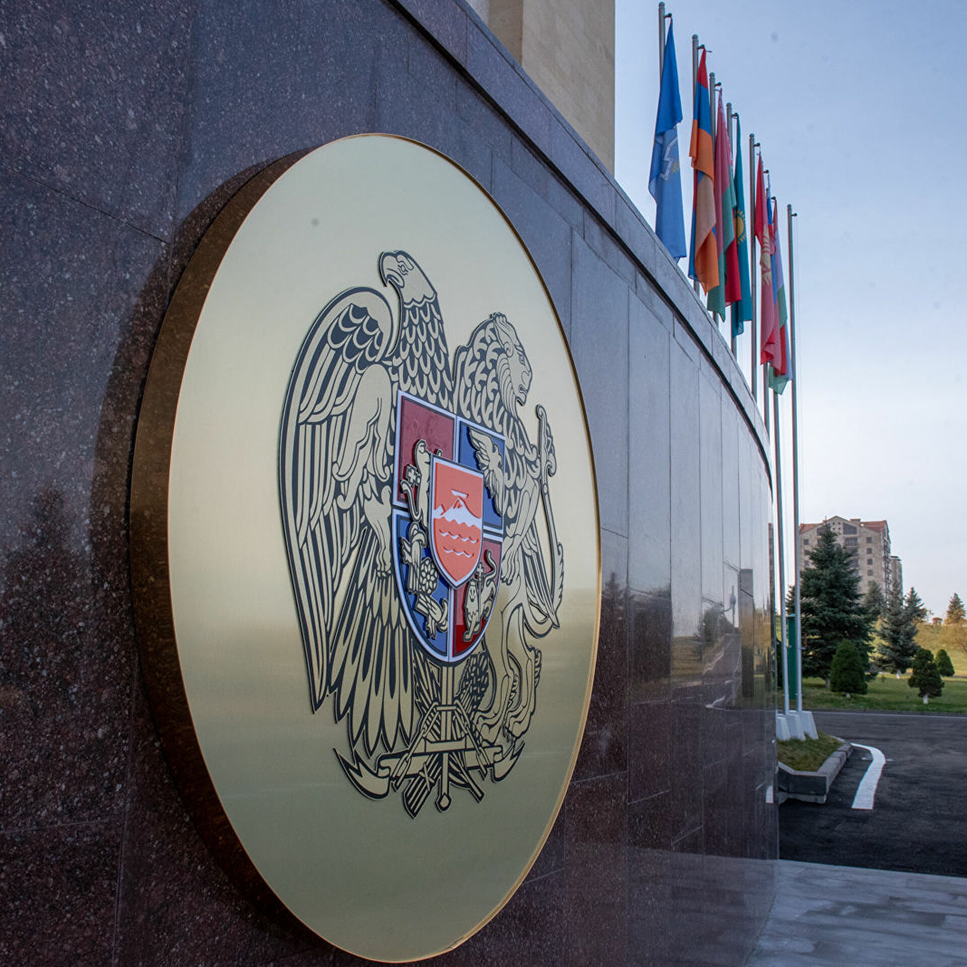 МО: ВС Азербайджана 8 декабря обстреляли армянские позиции на востоке 