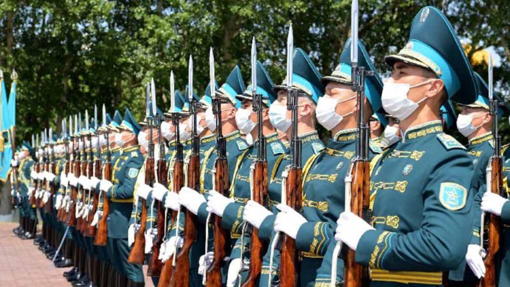 В Казахстане вновь отменили парад ко Дню Победы 