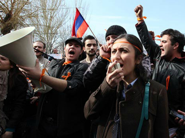 Забастовка в ЕГУ: студенты требуют отставки ректора 