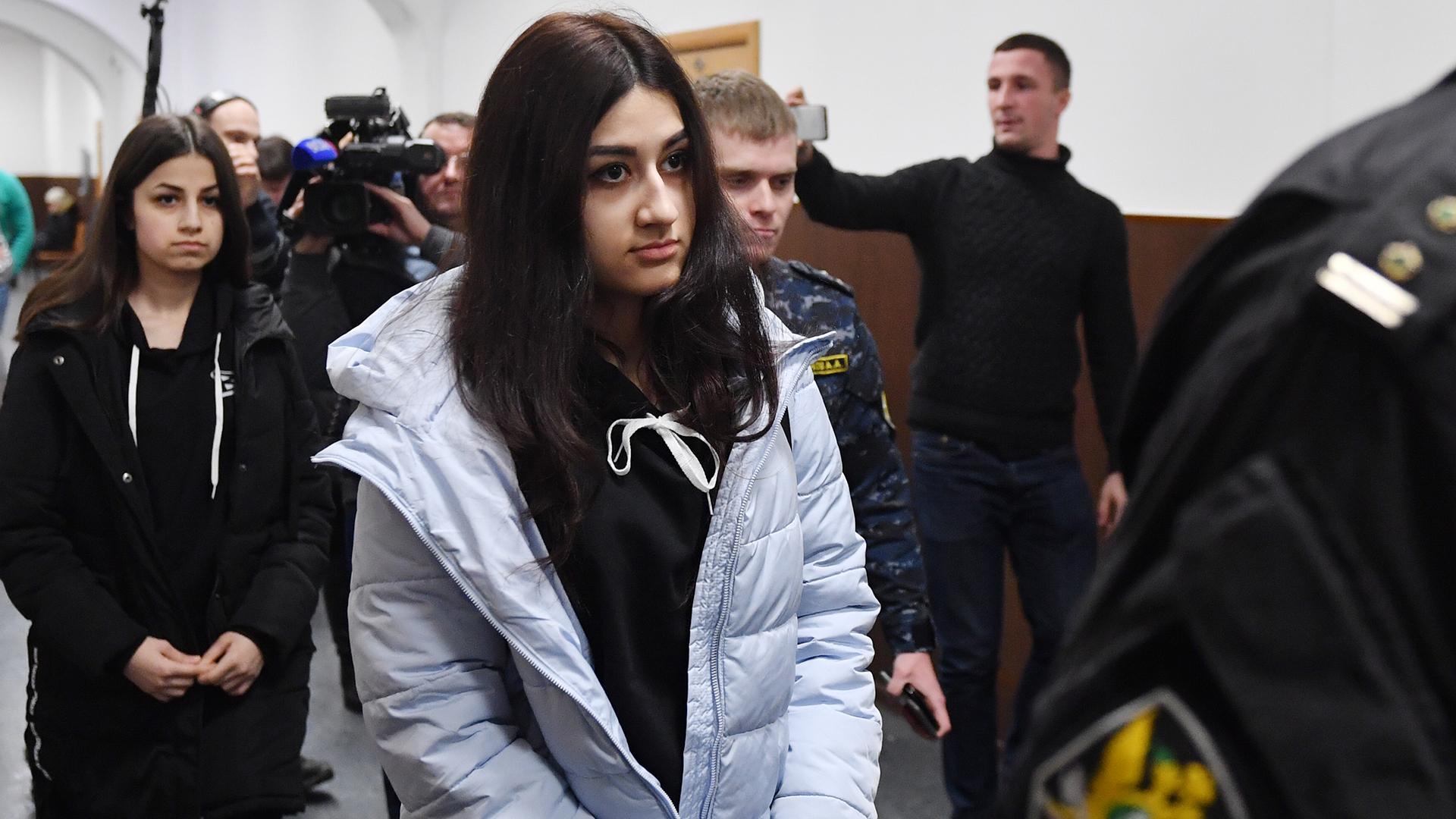 Суд отказался объединять дела сестер Хачатурян и готовится к слушаниям 