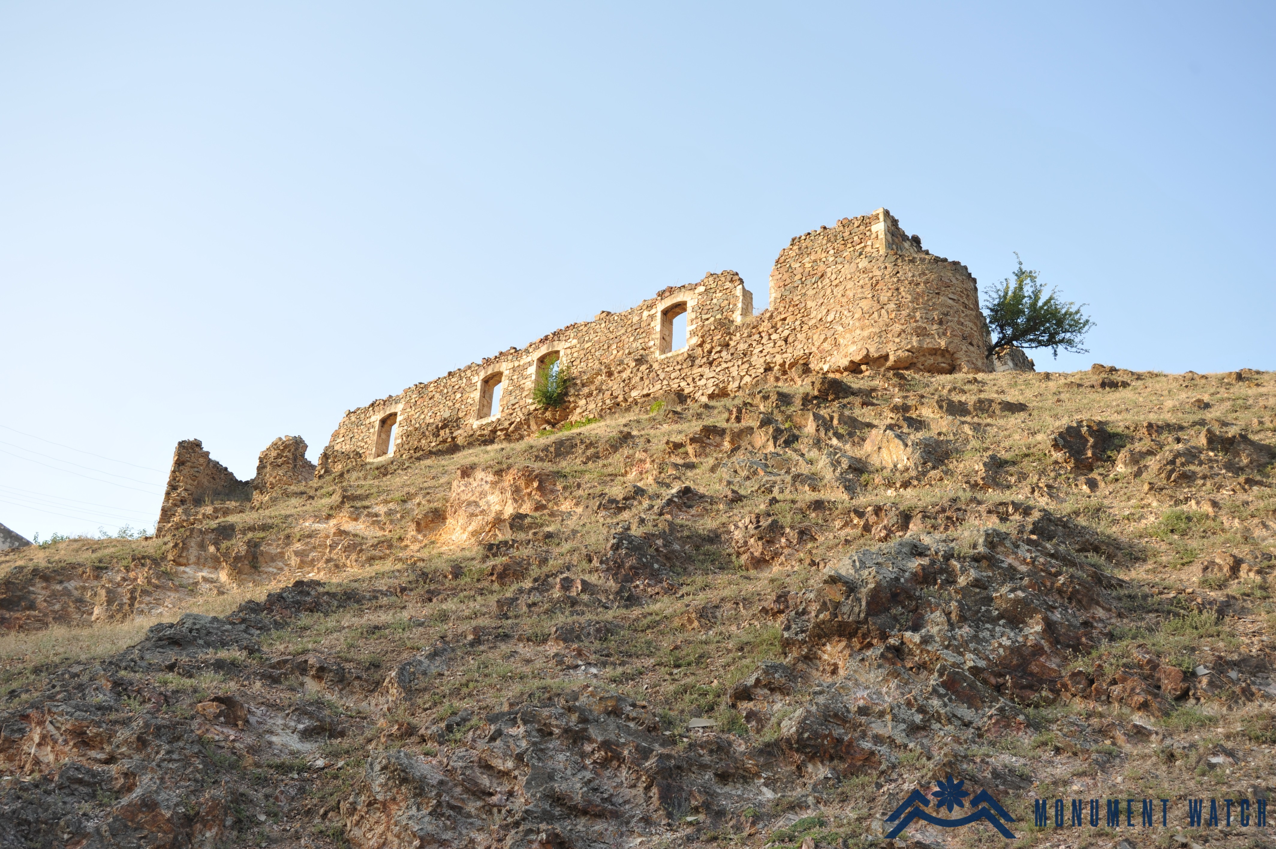 Крепость-усадьба Мелик-Алавердянов в Гюлатах-Вардадзоре Арцаха 