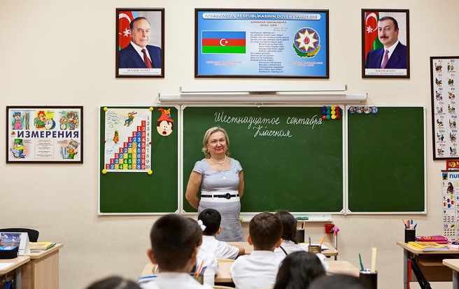 Ученики школы в "богатом" Азербайджане замерзают из-за отсутствия отопления 