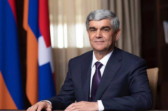 Партия Виталия Баласаняна заявила о поддержке начальника Генштаба ВС Армении Оника Гаспаряна 