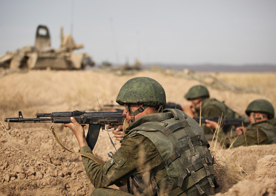 Свыше 4 тысяч российских военных начали учения в Армении, Ростове и Волгограде 