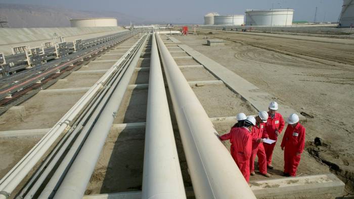 ЕС и Азербайджан объявили о начале поставок газа в Европу через Южный газовый коридор 