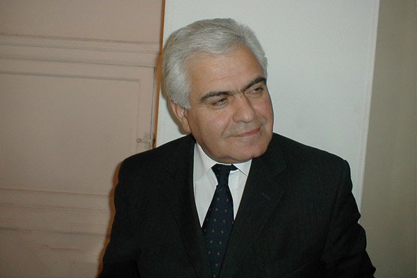 СМИ: Бывший министр энергетики Армении успел перевести свое состояние в Россию 