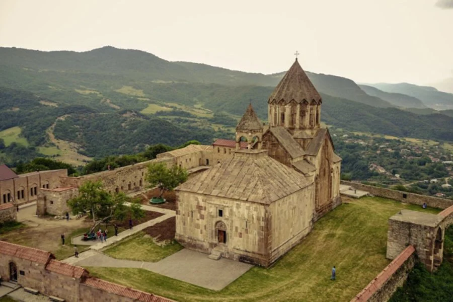 Не разделяем и осуждаем эти подходы: епархиальный совет ААЦ о действиях главы епархии 