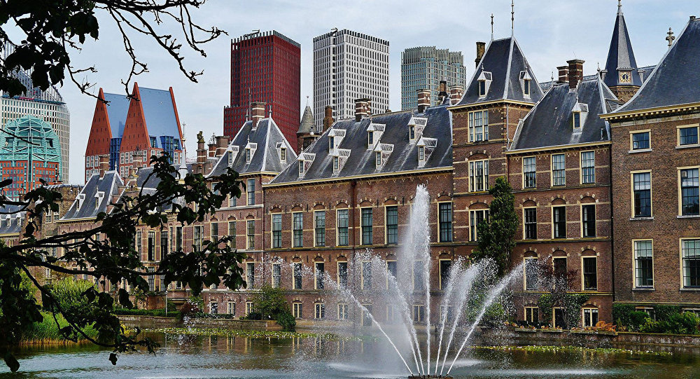 Парламент Нидерландов принял резолюцию, призывающую воздержаться от отправки правительственной делегации в Баку 