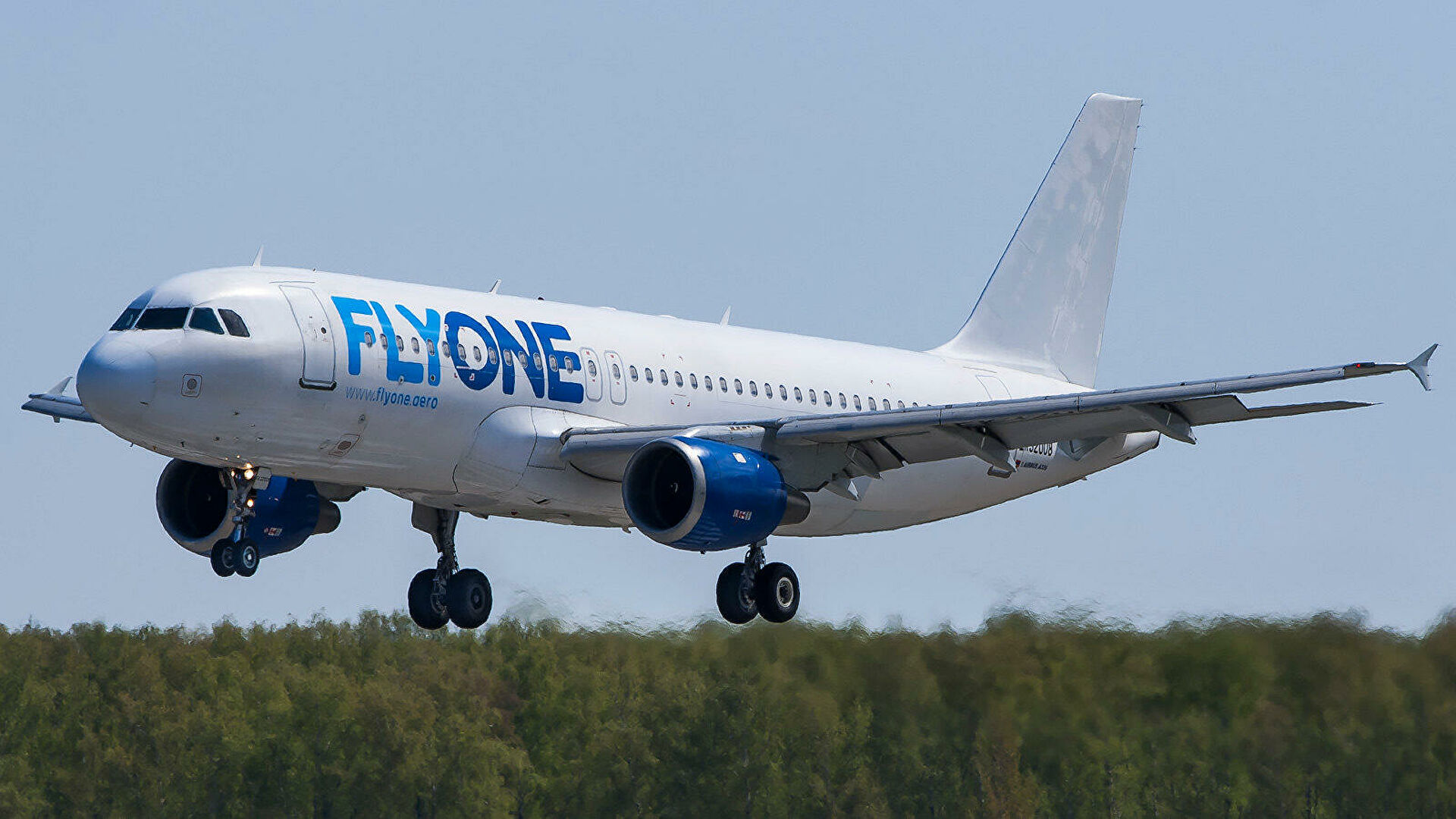 FlyOne Armenia будет летать в Москву ежедневно 