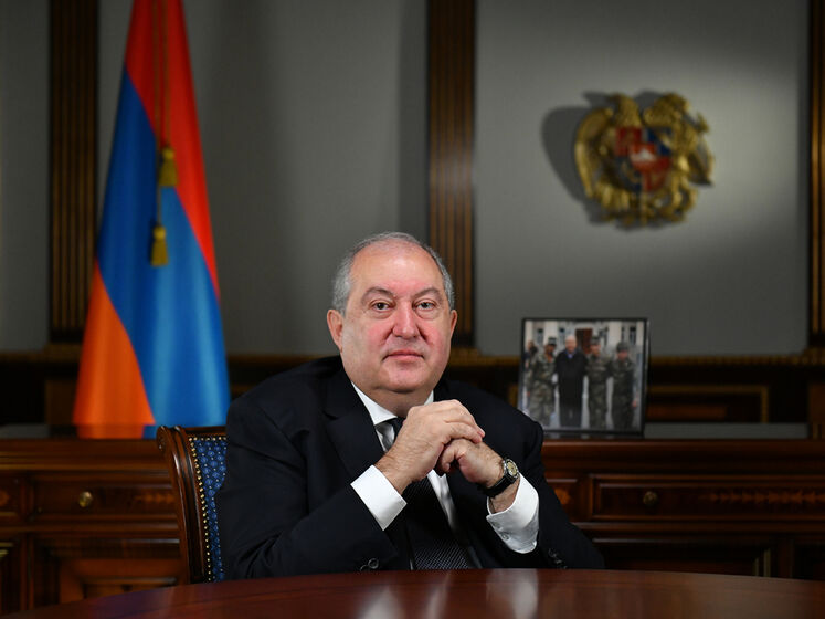 Президент Армении вновь не подписал проект указа об освобождении Оника Гаспаряна с поста начальника Генштаба 
