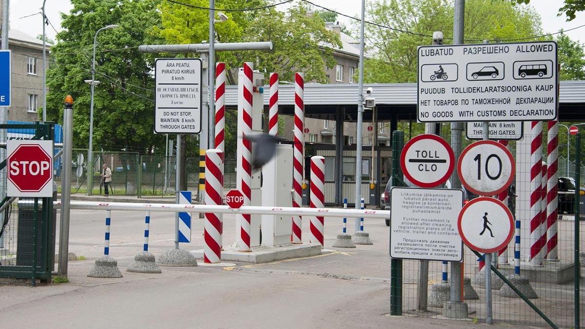 Эстония перестала впускать граждан РФ и выдавать им визы 