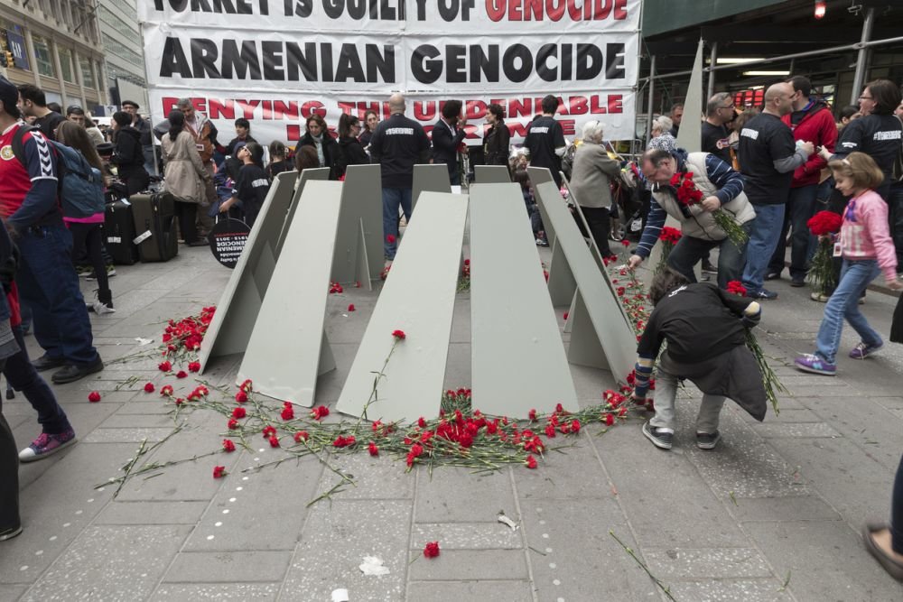 Mirror-Spectator: Правительство Армении находится на грани того, чтобы сыграть на руку Турции и помешать признанию Геноцида армян администрацией президента США 