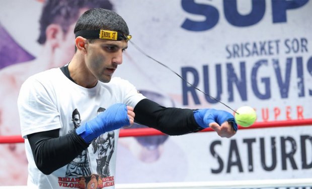 Боксер из Украины Артем Далакян стал чемпионом мира по версии WBA 