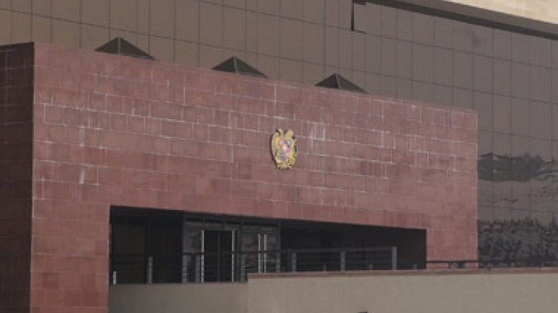 Минобороны Армении: Любой попытке войск Азербайджана продвинуться будет дан ответ 