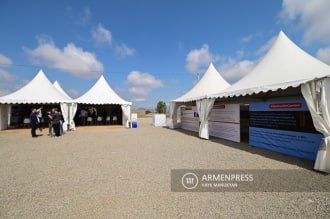 В Корнидзоре открылся пункт приема прибывающих и гуманитарной помощи для Нагорного Карабаха 