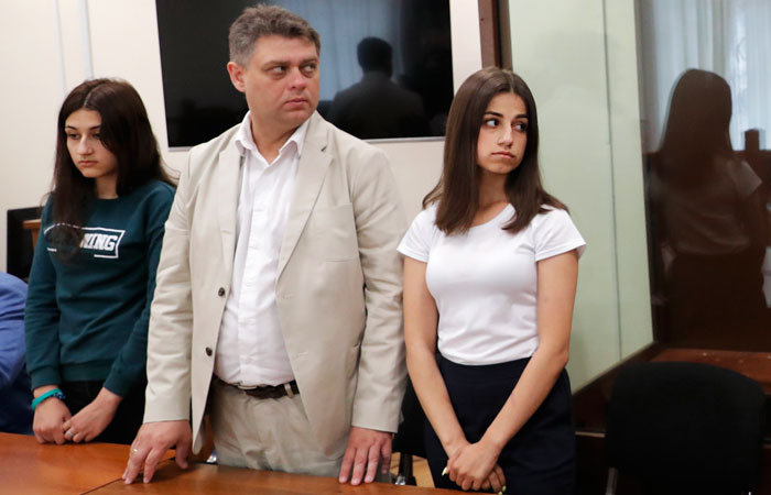 Повторная экспертиза признала: у всех сестер Хачатурян психические расстройства, и убили они отца из-за сексуальных домогательств 