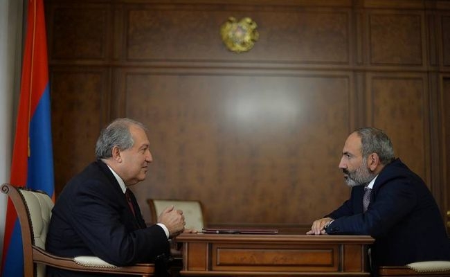 Пашинян и Саркисян обсудили вопрос внеочередных выборов в Армении 