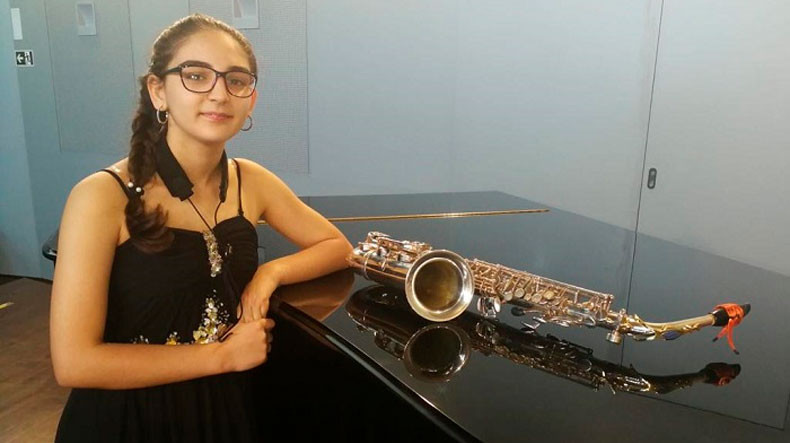 Армянская саксофонистка заняла первое место на онлайн-конкурсе 