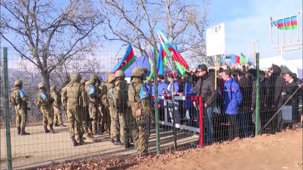 Профессор международного права Том Данненбаум о действиях Азербайджана в Нагорном Карабахе: принуждение к «осадному голоданию», является видом военного преступления 