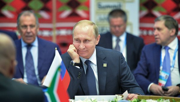 Песков: Путин на саммите ЕАЭС проведет встречу с Пашиняном 