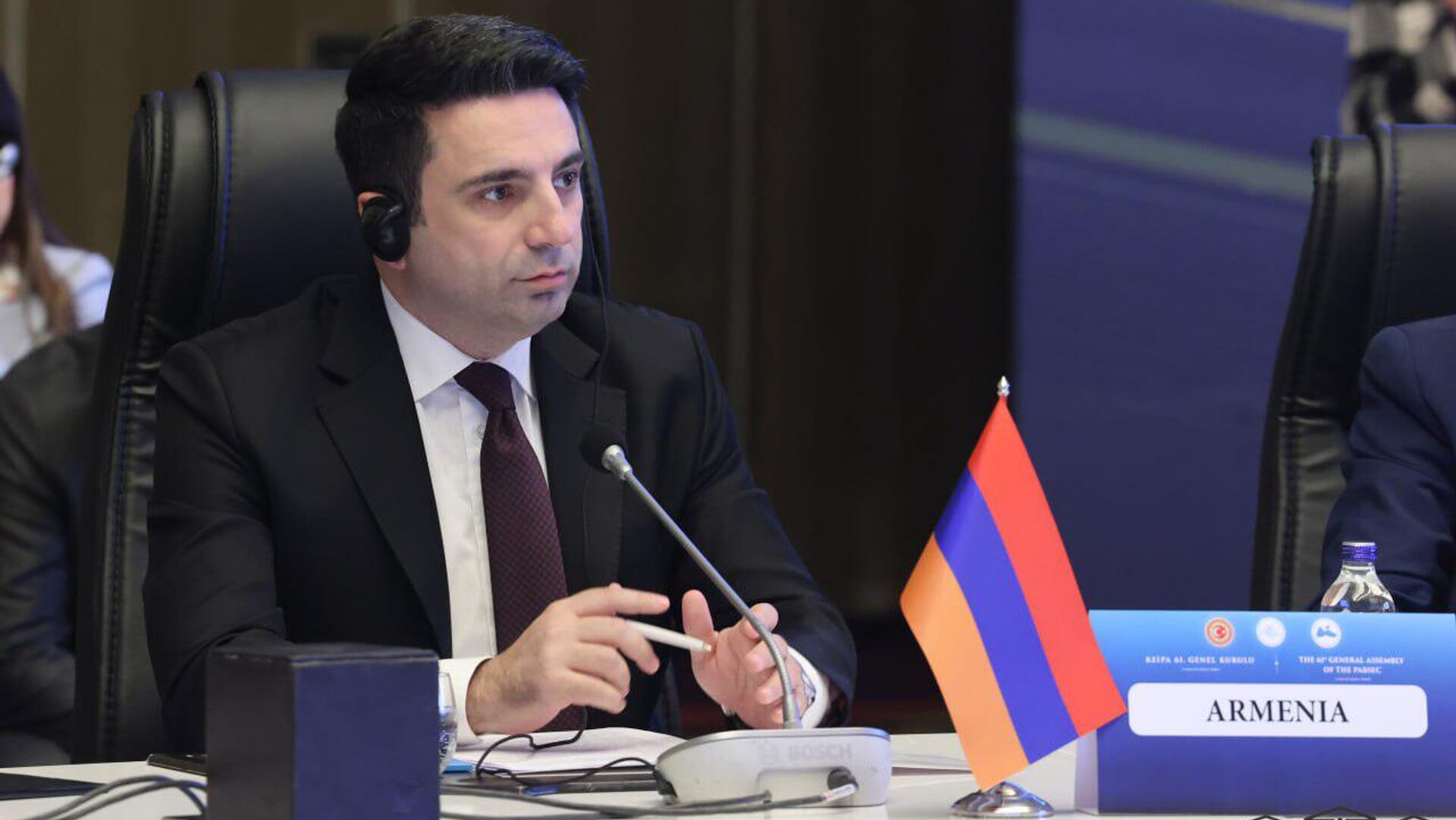 Ален Симонян: установка мемориала "Немезис" в Ереване не выражает политику Армении  