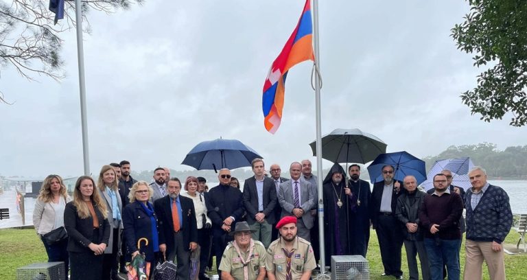 Флаг Нагорного Карабаха подняли в австралийском городе Райд 