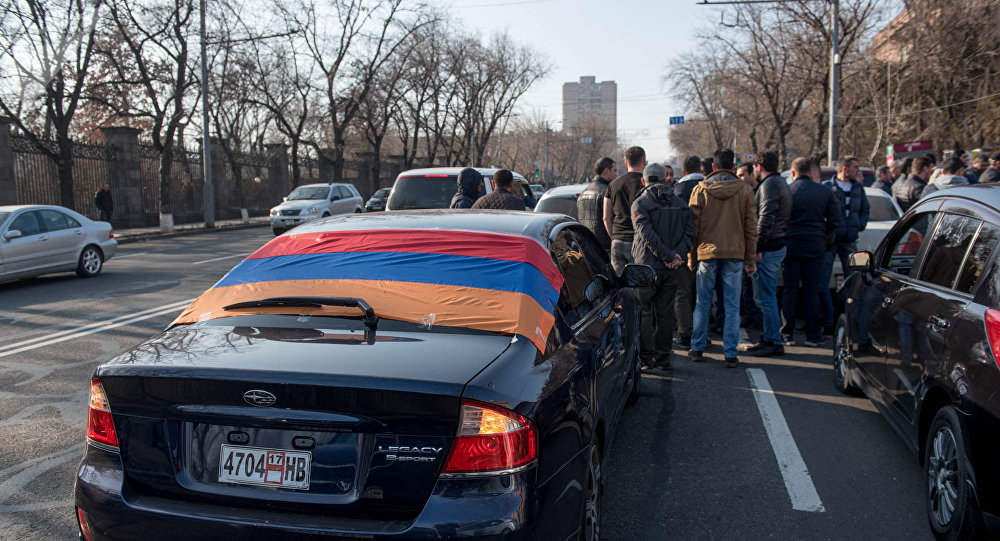 Армения запретила импорт праворульных автомобилей 