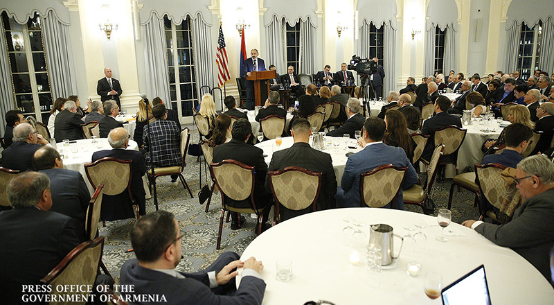 По возвращению в Ереван Никол Пашинян обсудит с политическими силами сроки проведения внеочередных парламентских выборов 