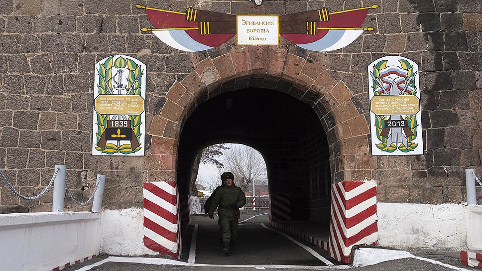 СМИ: В Гюмри произошел очередной инцидент с участием российских военнослужащих 