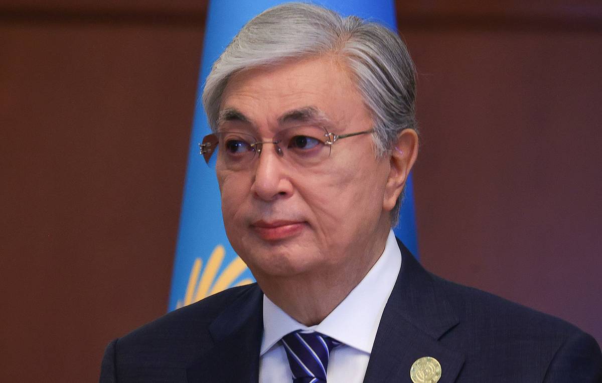 Токаев объявил выговор дипломату за предложение о «деруссификации» Казахстана 