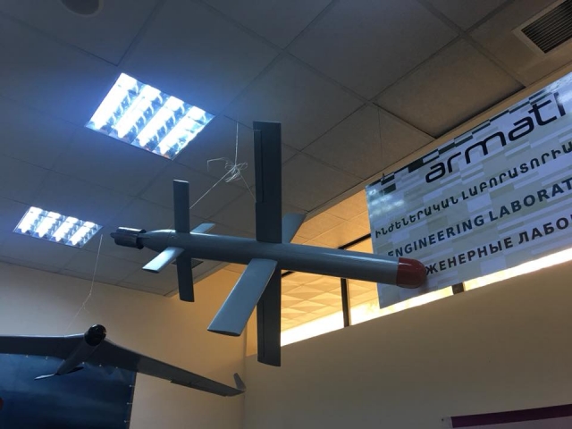 Армения представила ударный беспилотник собственного производства "Hreesh" 