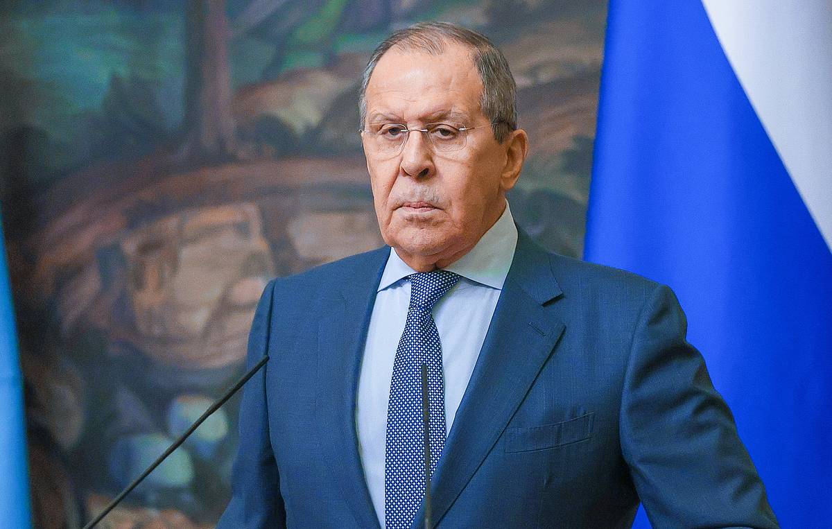 Лавров: Россия и Сирия требуют от Израиля уважать суверенитет САР и прекратить удары по ее территории 