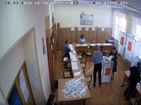 В Люберцах после заснятого на камеру вброса отстранили главу УИК 