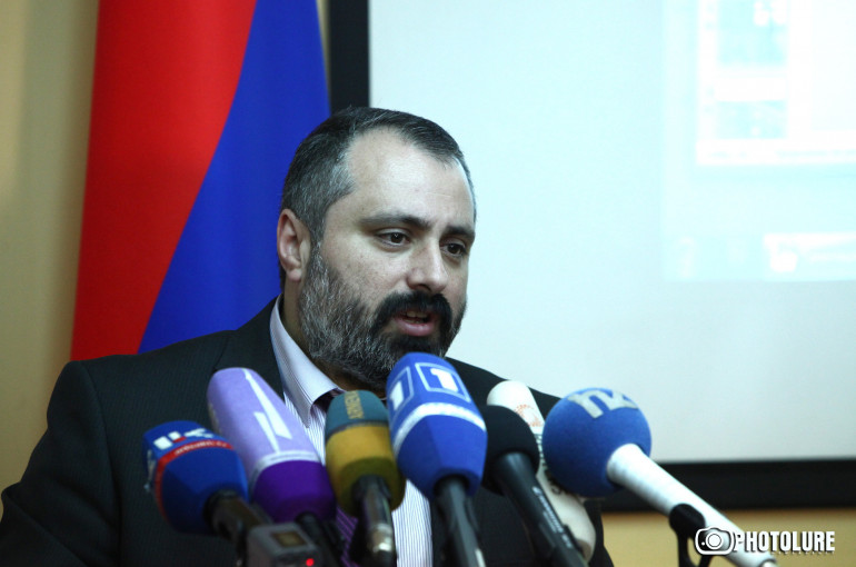Пресс-секретарь Бако Саакяна создает свою партию  