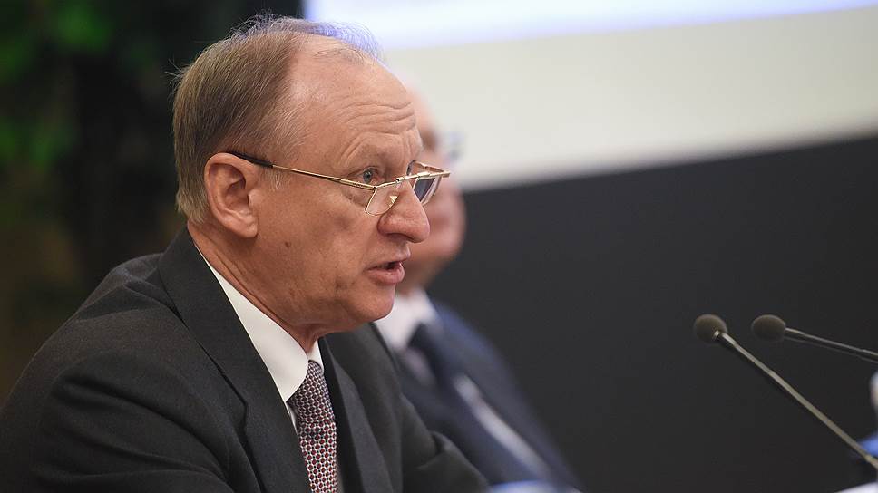 Патрушев призвал защитить молодых интернет-пользователей от зарубежных спецслужб 