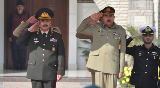 Пакистан активно вооружает Азербайджан 