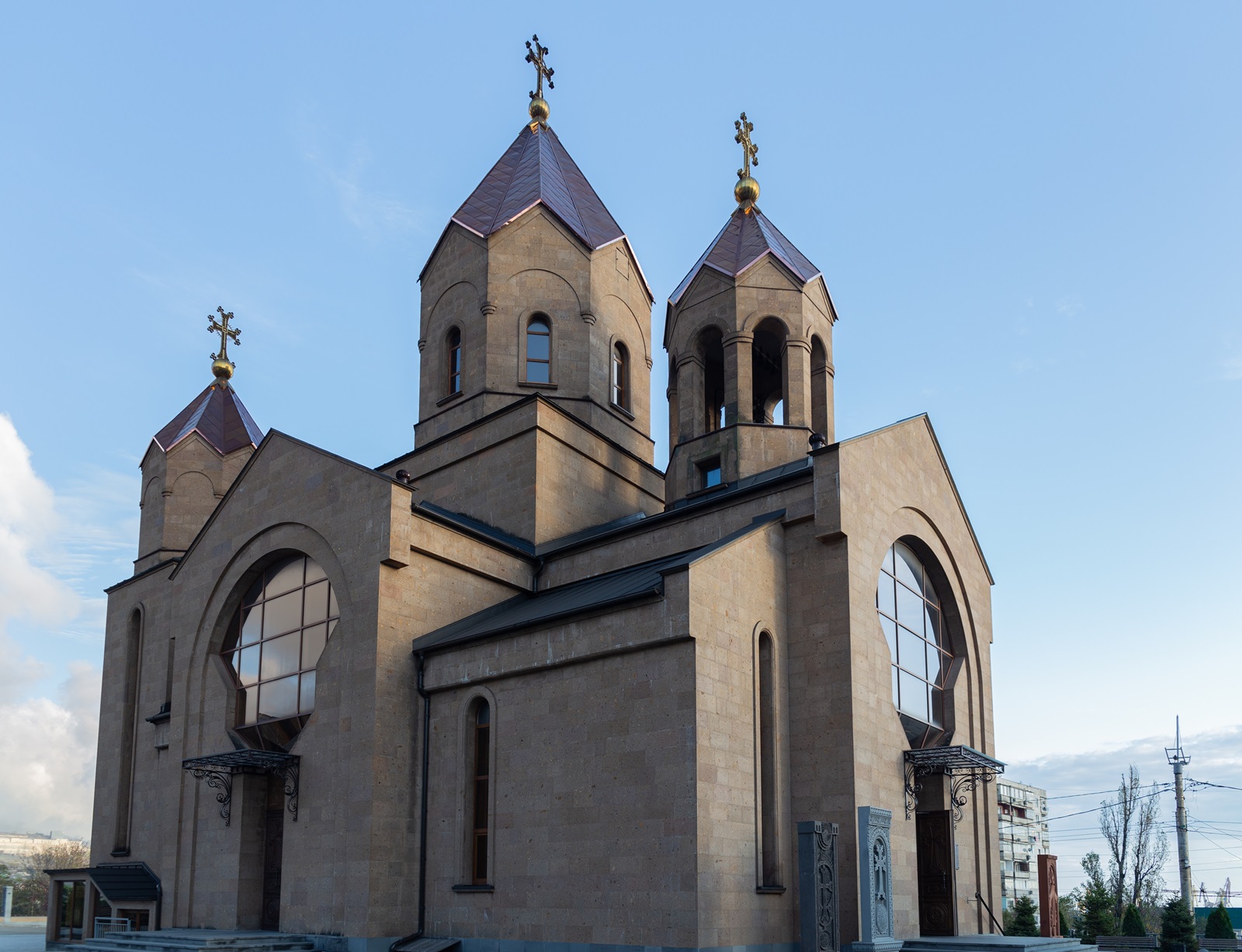 Татьяна Янгайкина: из осколков — к молитве: трагедия взорванного хачкара как пролог к новой жизни храма 