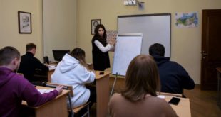 Россияне начинают говорить на армянском: занятия стартовали в «Русском доме» в Ереване 