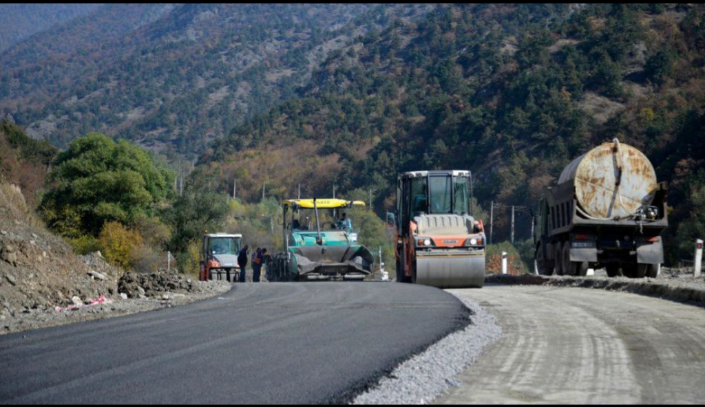 Между Арменией и Арцахом построят новую автотрассу от юга Кашатагского района до южной части Сюника 