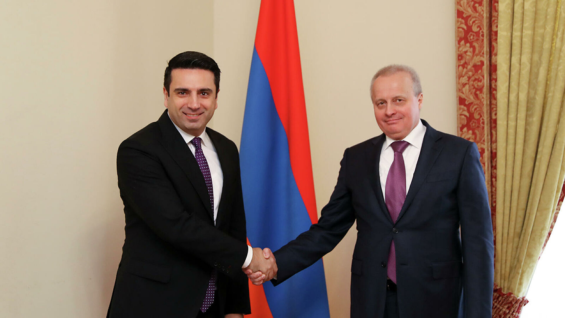 Симонян и Копыркин обсудили армяно-российские отношения 