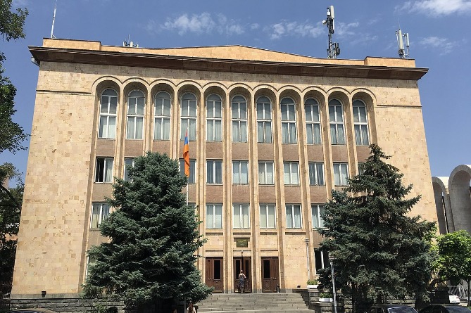 Судьи антикоррупционного суда в Армении пройдут веттинг 