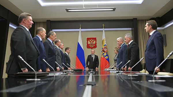 Путин обсудил с членами Совбеза России итоги встречи с Пашиняном и Алиевым 