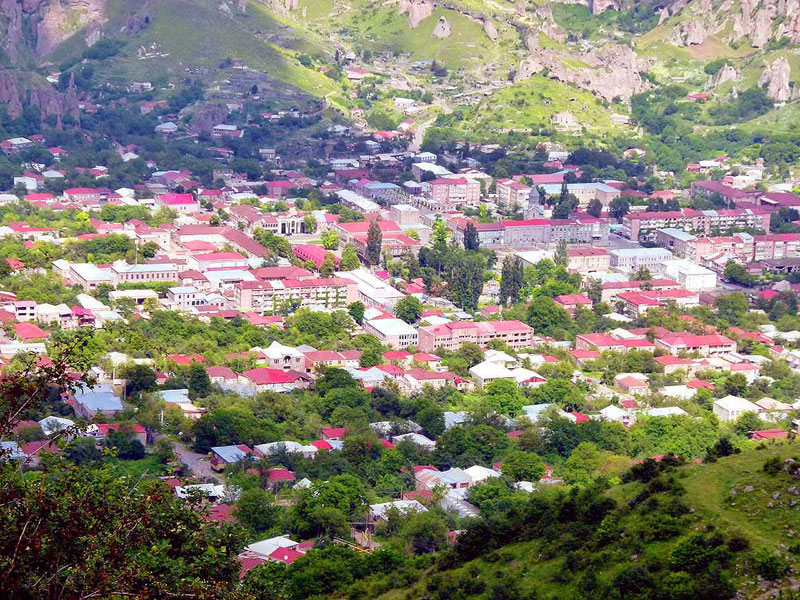 Директор дома культуры Гориса задержан за запрет сотруднице пойти на митинг Пашиняна 